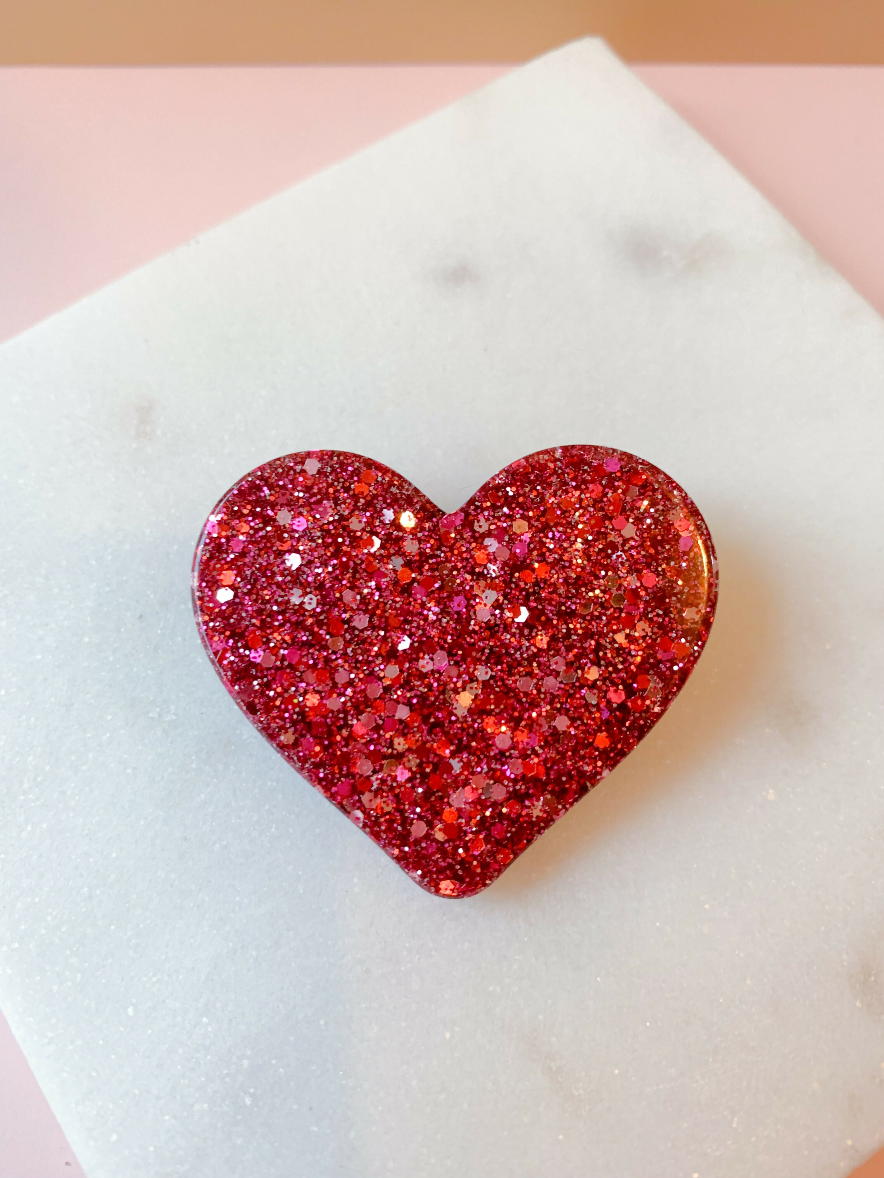 Pin's/Broche à paillettes en forme de Coeur - Melange de Rose