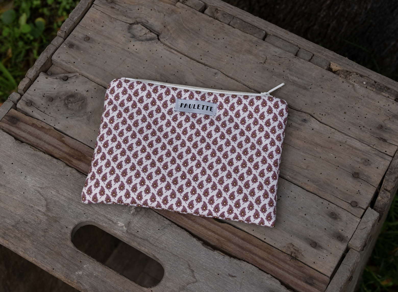 Petite pochette upcyclée - motifs vintage