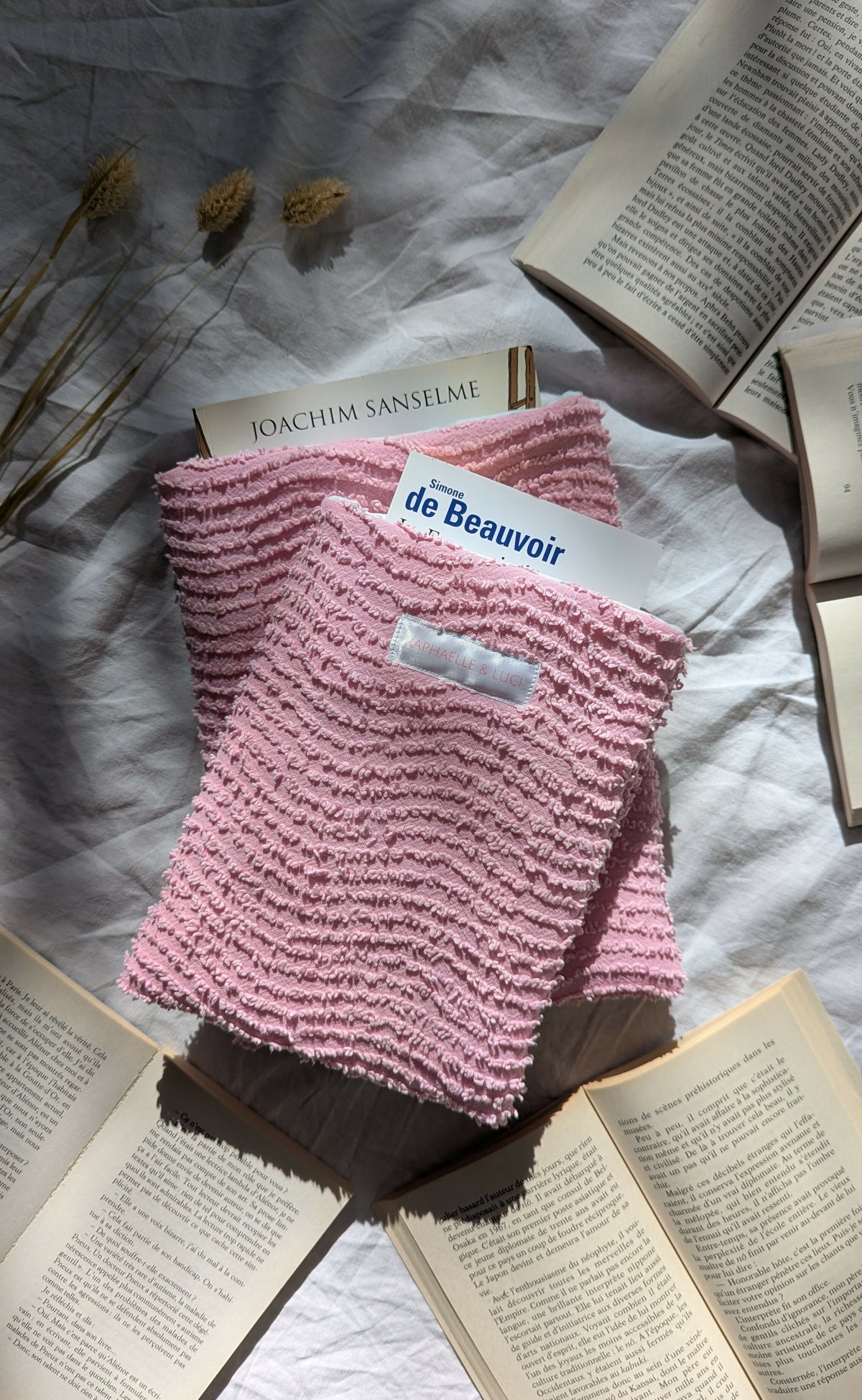 Housse de livre format poche ou broché. Modèle unique ROSITA.