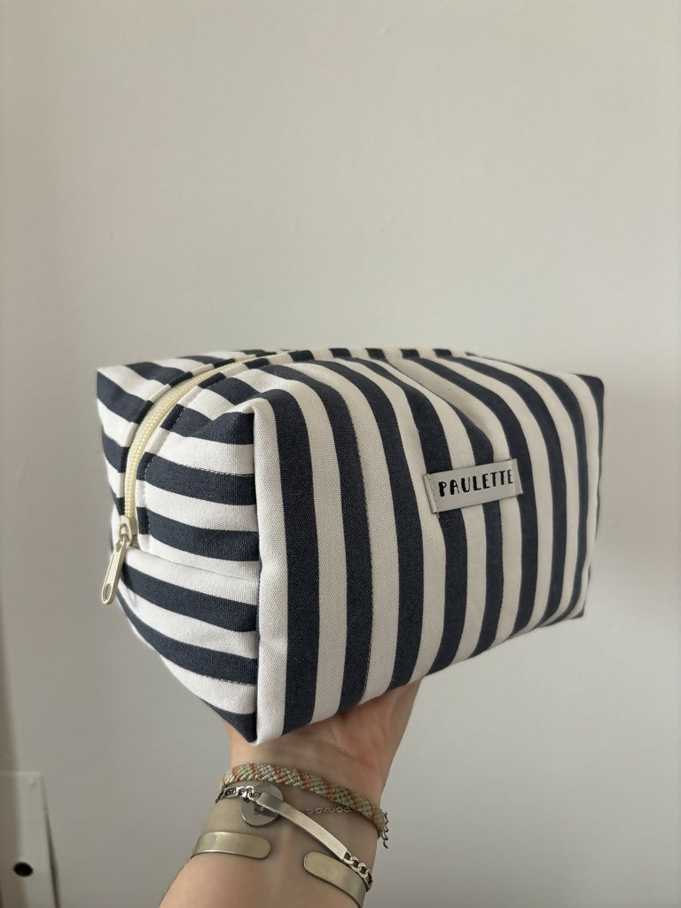 Trousse de toilette rayée - pièce unique upcyclée