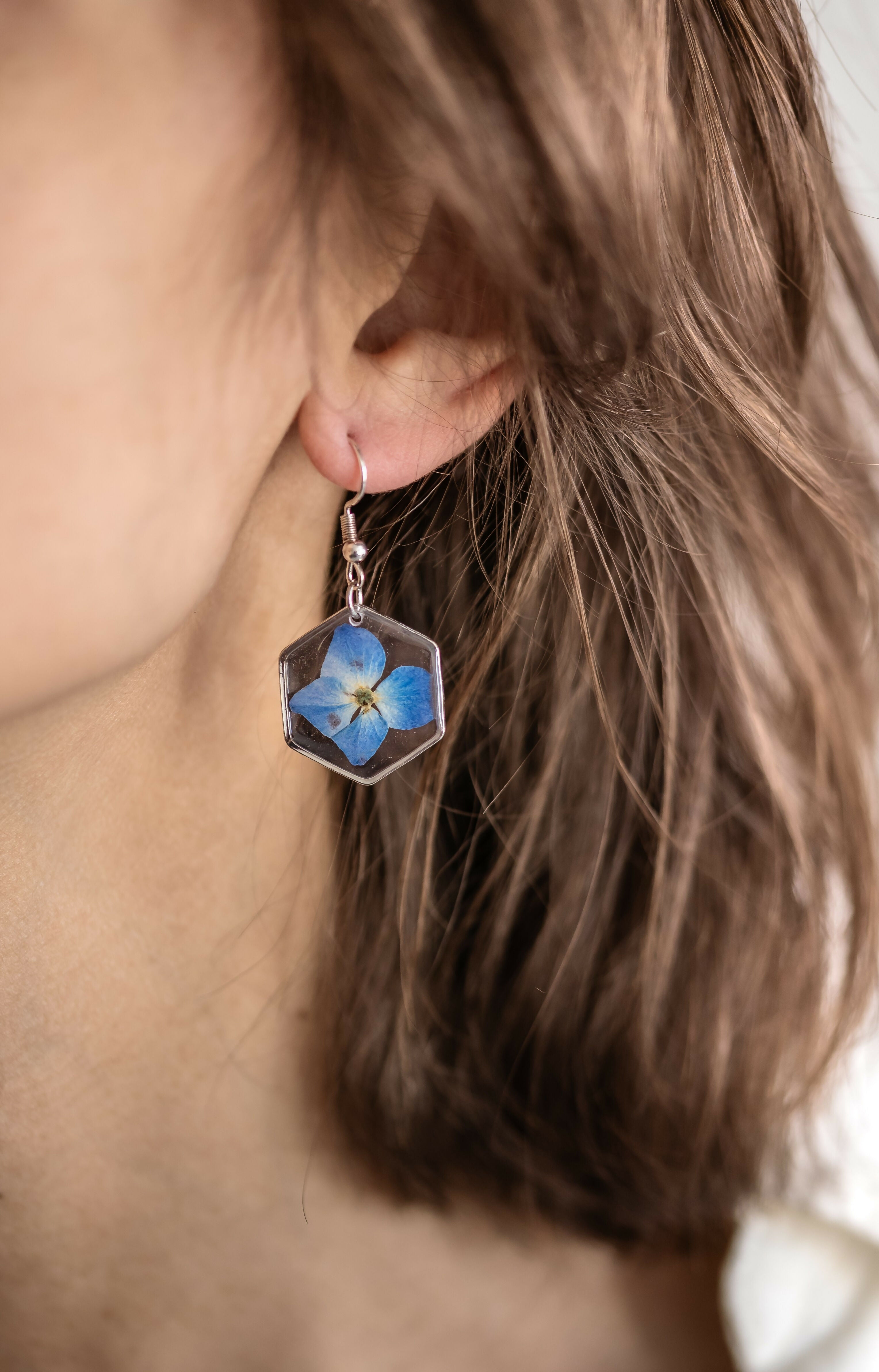 Boucles d'oreilles fleur d'hortensia bleu