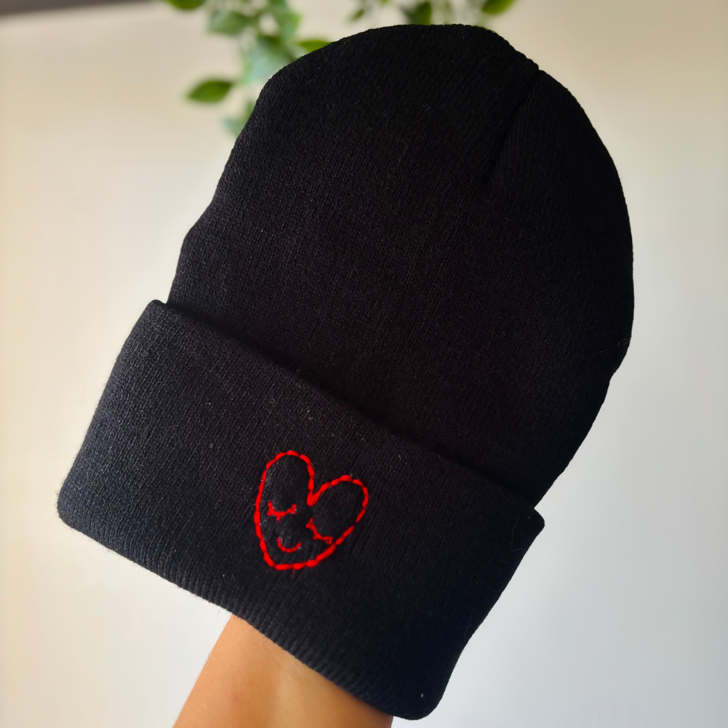 Bonnet brodé coeur