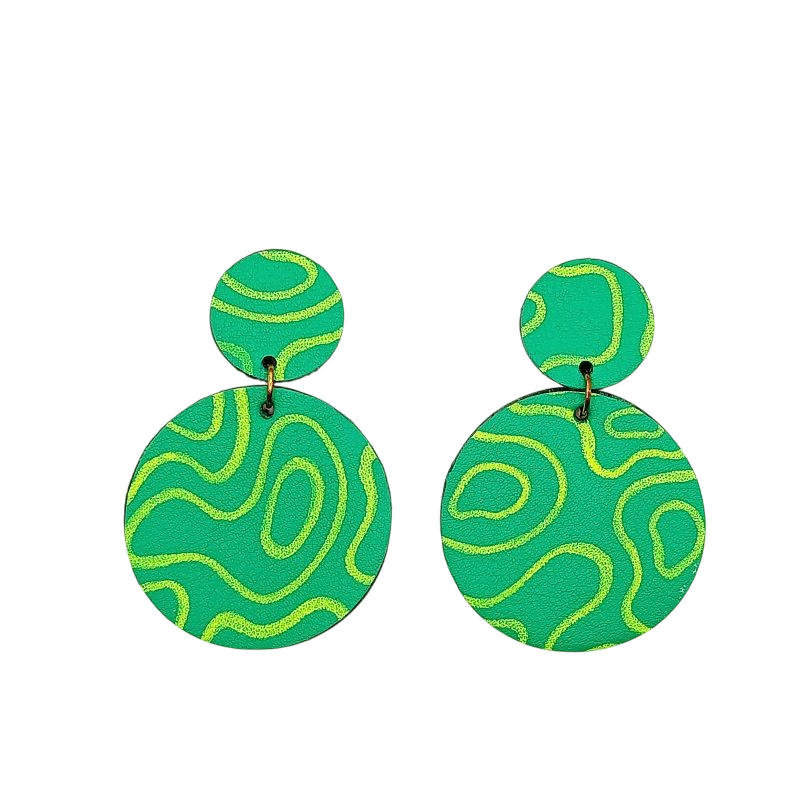 boucles-oreilles-cuir-peinture-vert-fluo-discoball-Photoroom (1)
