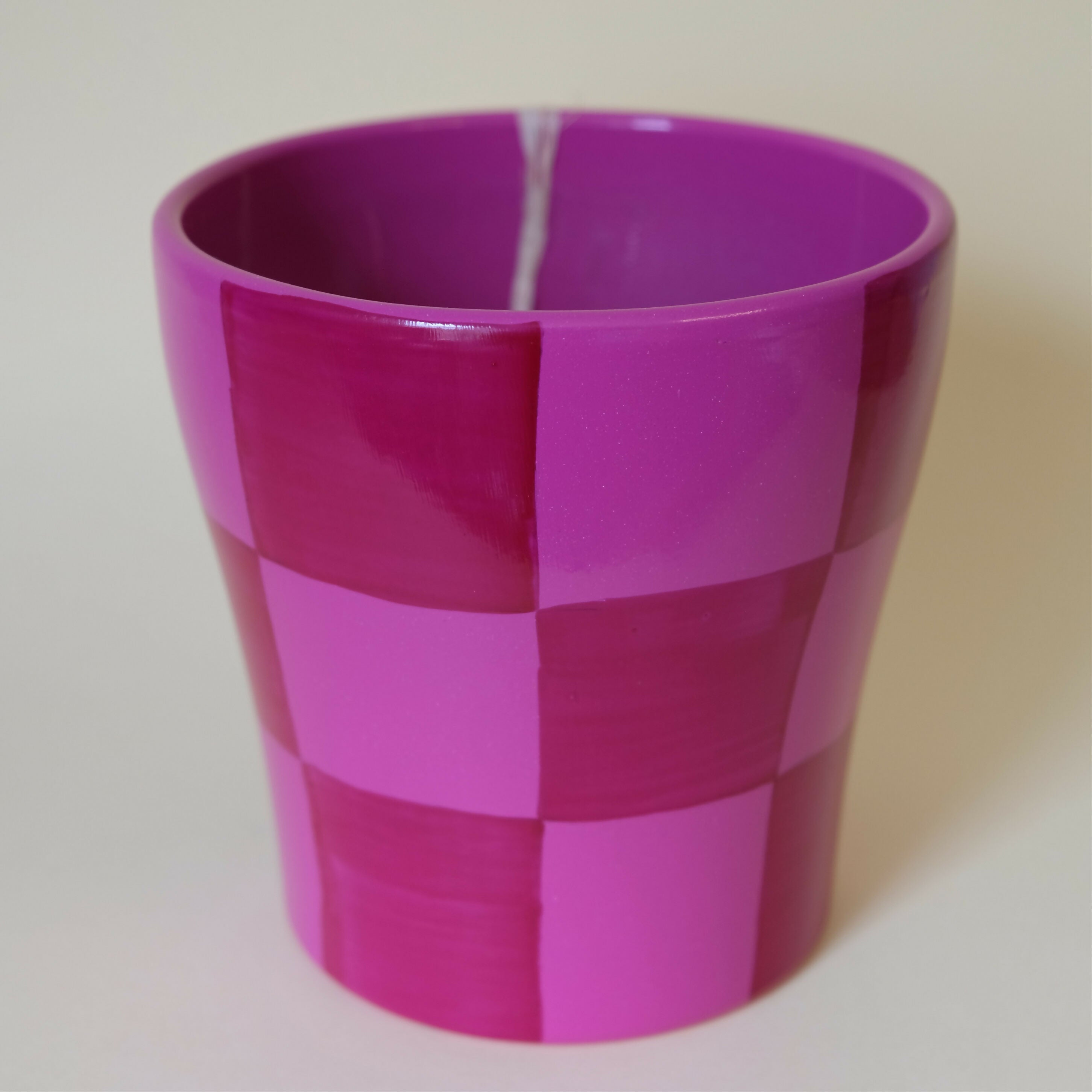 Pot de fleurs/cache pot à motif damier rose et framboise