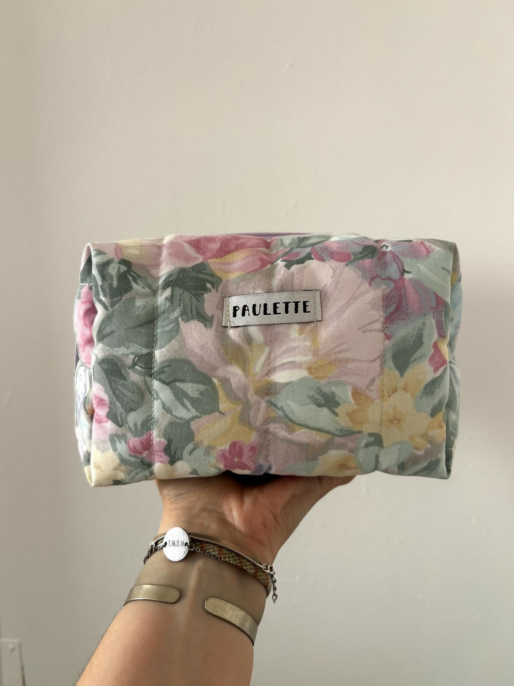 Trousse de toilette fleurs pastel - pièce unique upcyclée