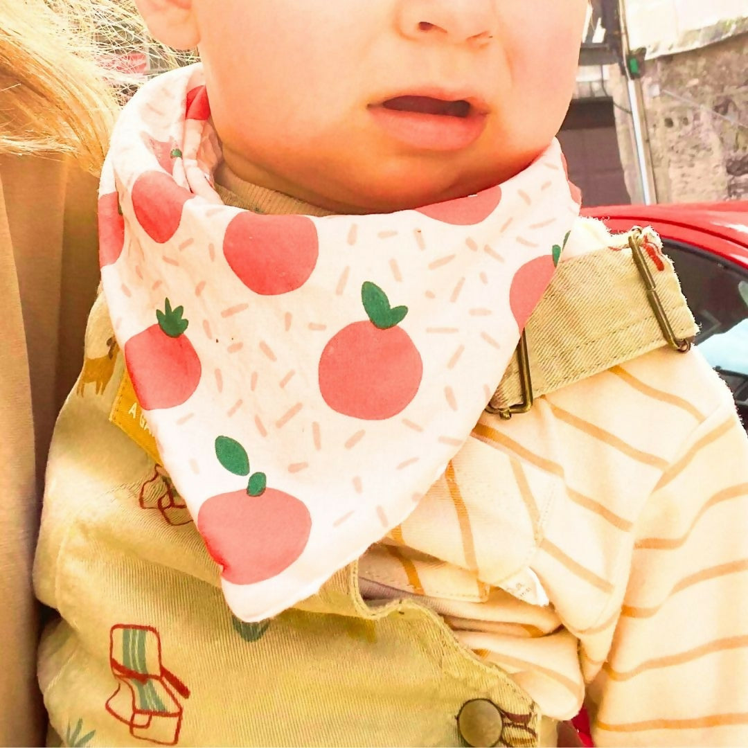 Bavoir petites tomates