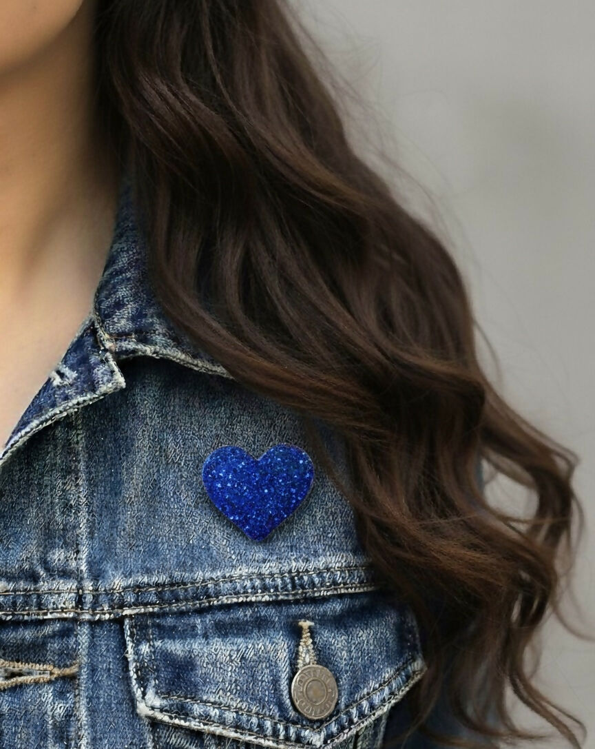 Pin's/Broche à paillettes en forme de Coeur - Bleu Electrique