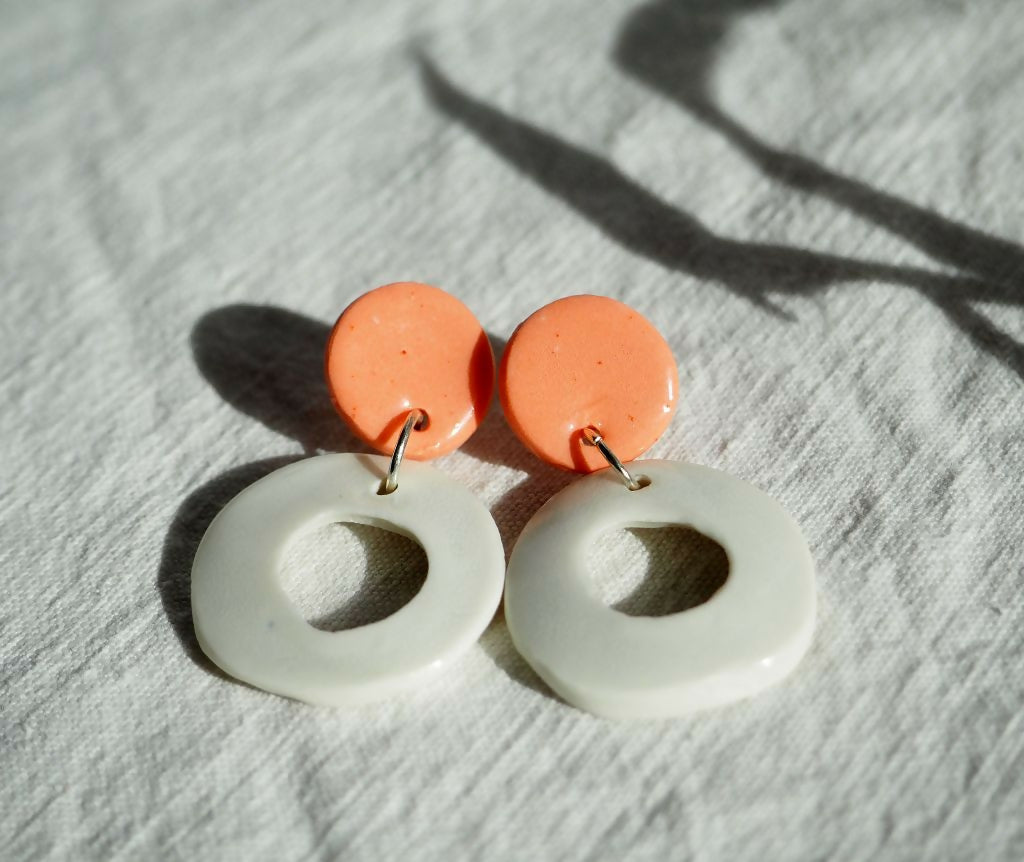 Boucles d'oreilles cercle point rose