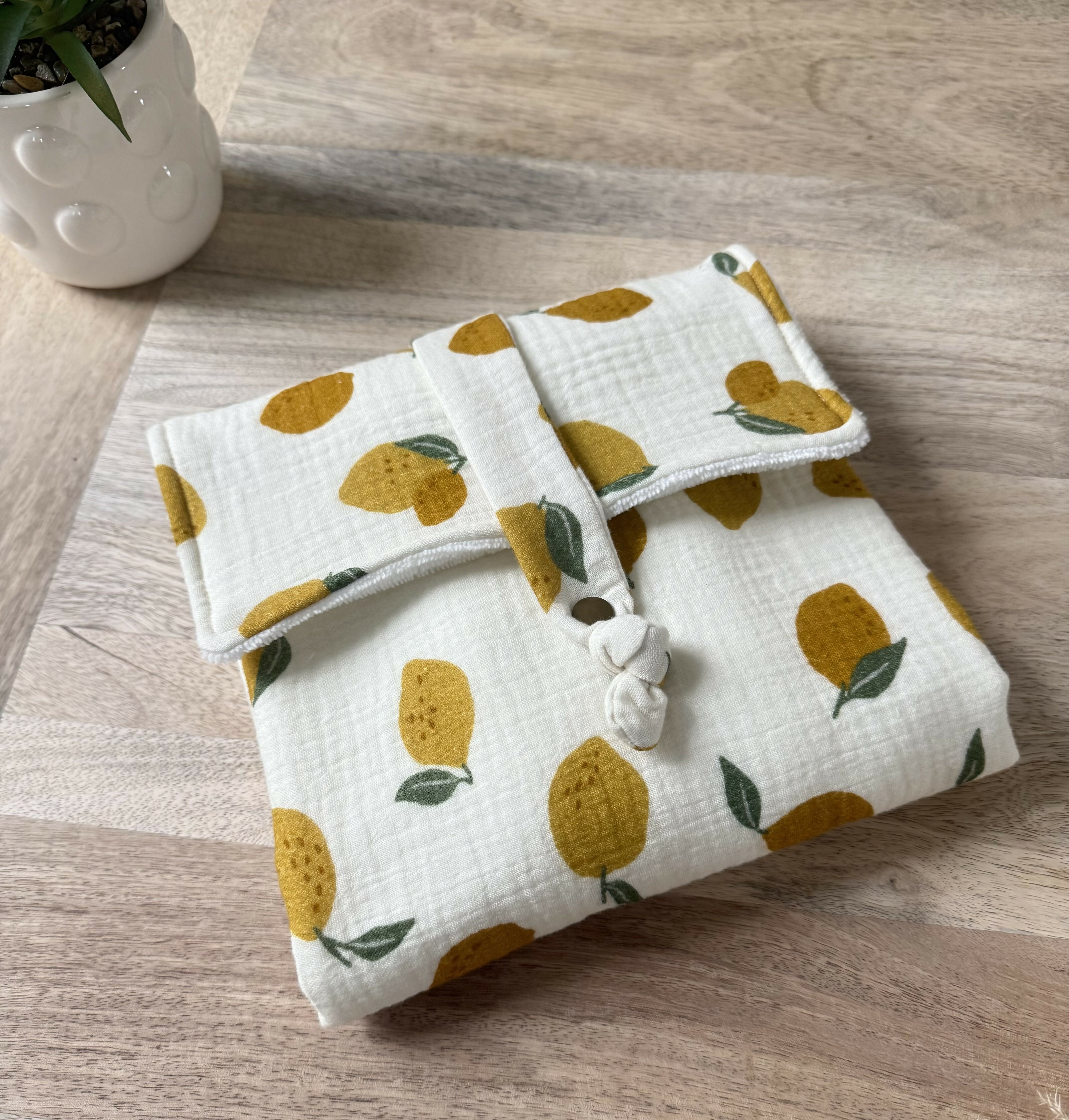 TAPIS À LANGER NOMADE BÉBÉ EN GAZE DE COTON – MATELAS À LANGER PORTABLE DOUBLÉ ÉPONGE DE BAMBOU – TAPIS À LANGER PLIABLE – CADEAU NAISSANCE – ACCESSOIRE BÉBÉ